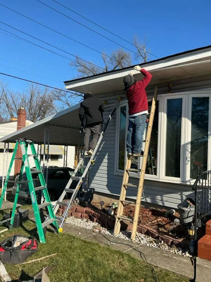Restoration crew performing exterior repair in Youngstown